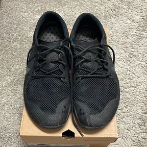 Black Primus Lite vivobarefoot shoes size 39EU